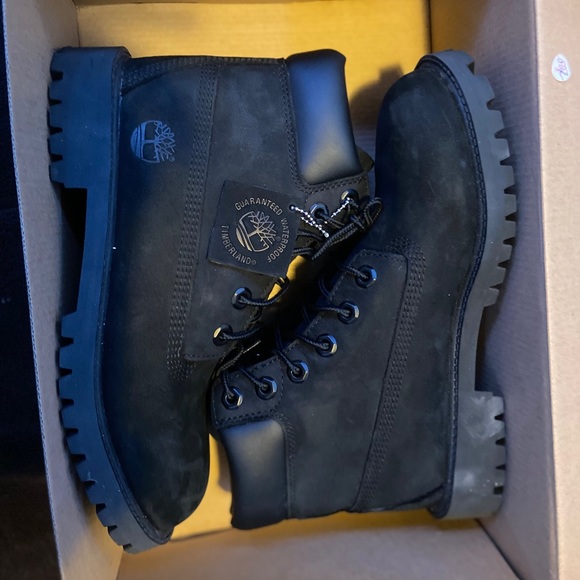 Timberlands - Picture 4 of 6